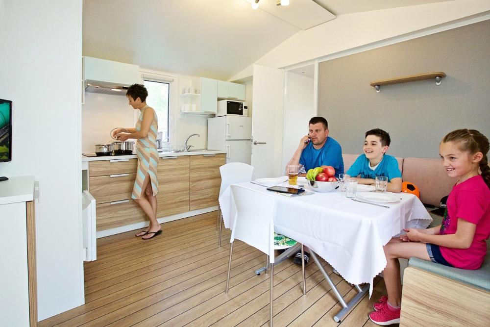 Hajdúszoboszló Hungarospa Thermal Camping Mobilhaz מראה חיצוני תמונה