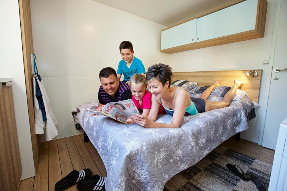 Hajdúszoboszló Hungarospa Thermal Camping Mobilhaz מראה חיצוני תמונה