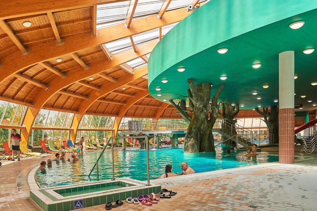 Hajdúszoboszló Hungarospa Thermal Camping Mobilhaz מראה חיצוני תמונה